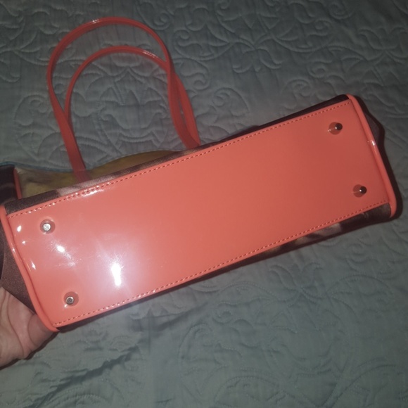 Guess Handbag - Picture 6 of 6